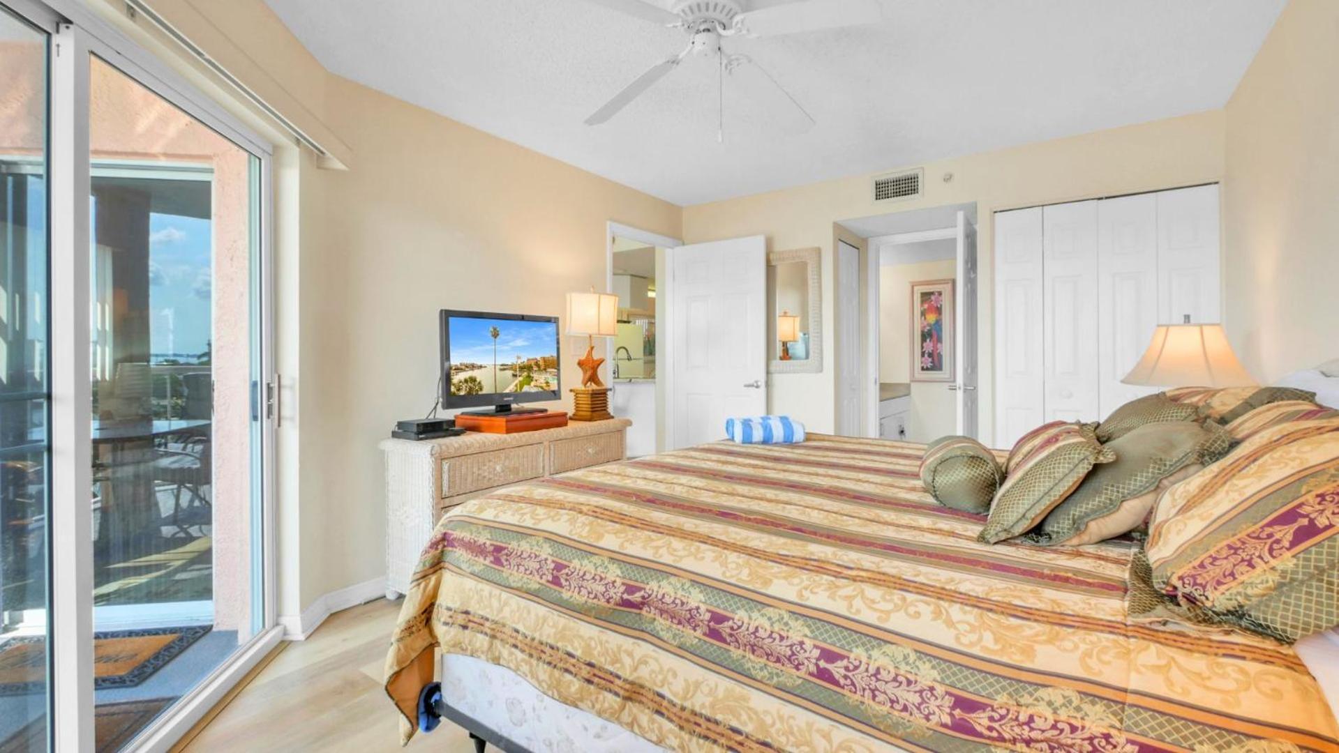 Sunrise Resort By Liberte' St. Pete Beach Exterior photo